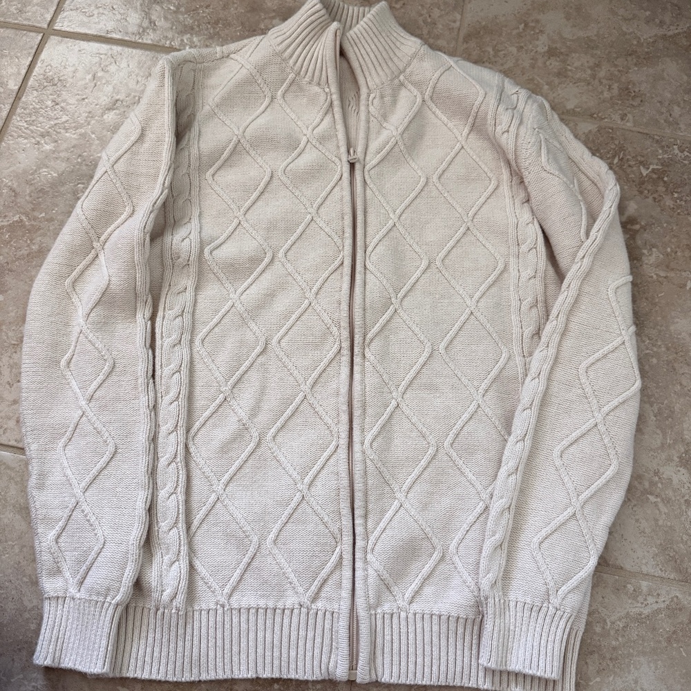 Boys dress sweater in cream color size XL